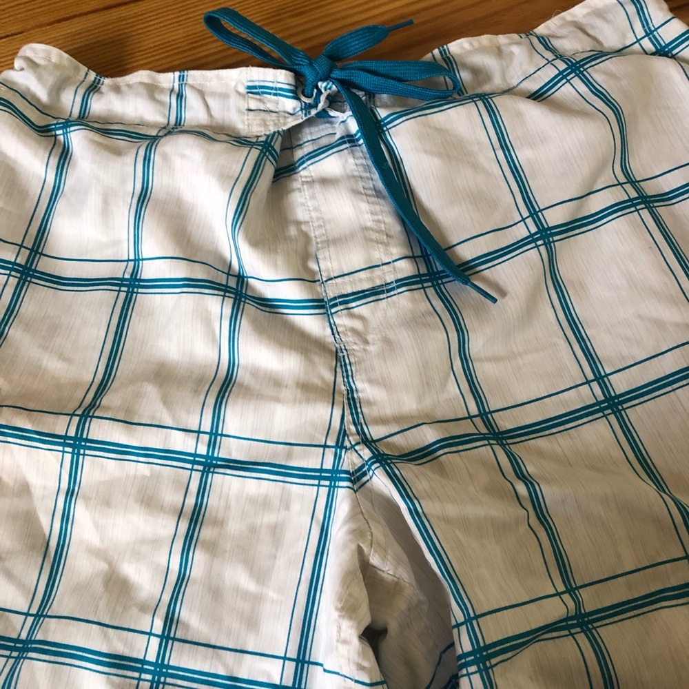 🌊 🏊‍♂️ OP Men’s Swimming Trunks- WORN ONCE!! 🐟